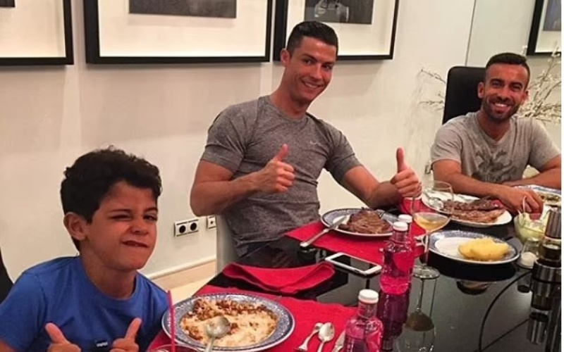 bữa ăn của cristiano ronaldo