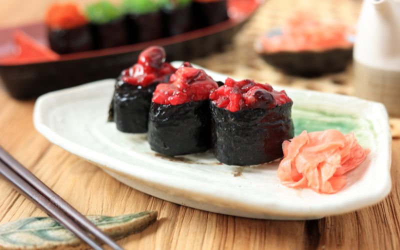 Gunkan Sushi - Một trong các loại Sushi Nhật đáng trải nghiệm nhất năm 2024