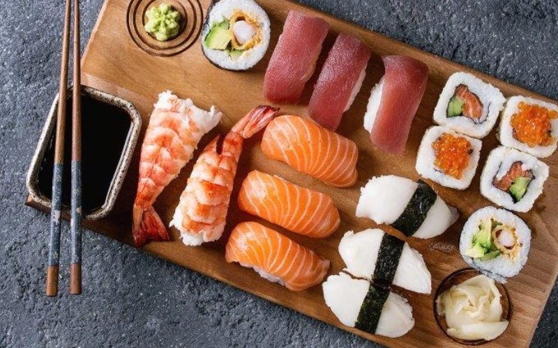 Biết cách ăn sushi chuẩn giúp bạn thưởng thức ẩm thực trọn vẹn hơn